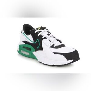 Nike Air Max Excee Sneakers NWOB size 9